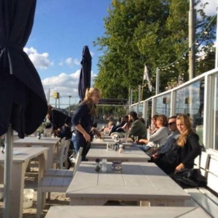 Tiny Houseboat B&B On The Amstel River 阿姆斯特丹 外观 照片