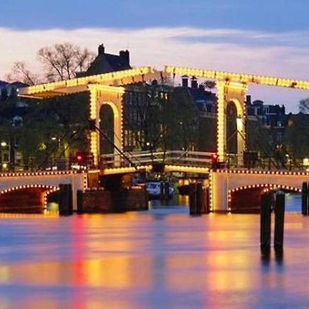Tiny Houseboat B&B On The Amstel River 阿姆斯特丹 外观 照片