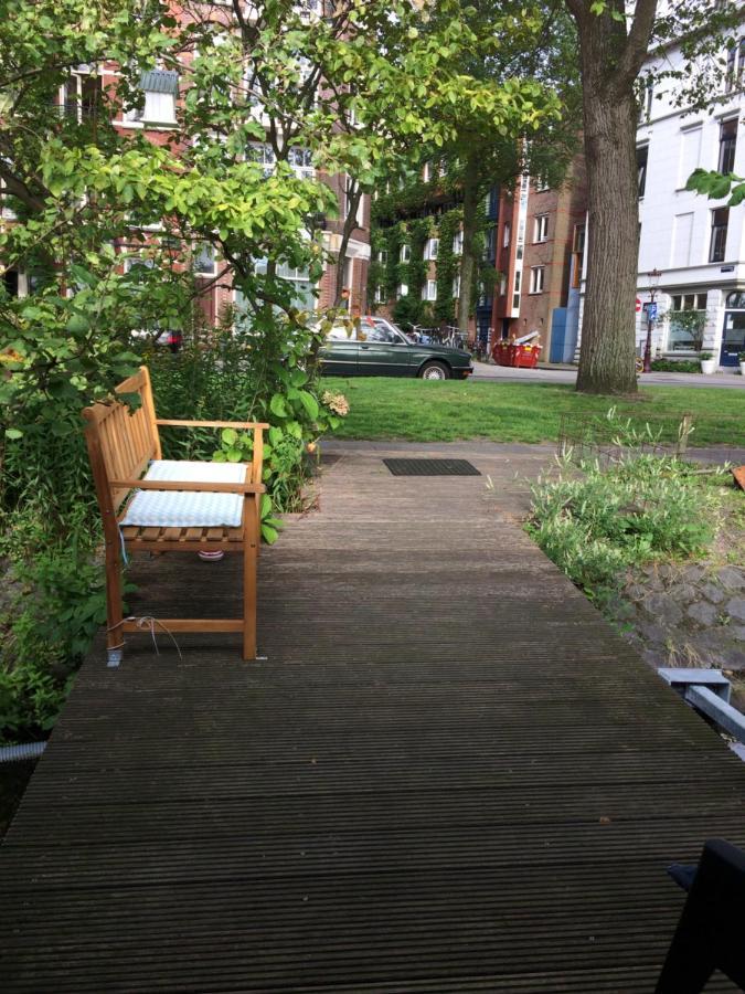 Tiny Houseboat B&B On The Amstel River 阿姆斯特丹 外观 照片