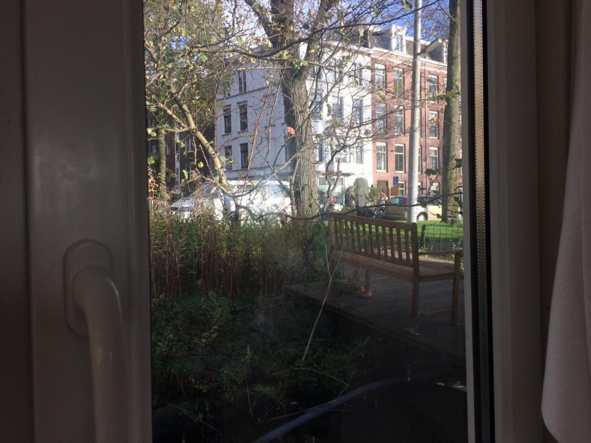Tiny Houseboat B&B On The Amstel River 阿姆斯特丹 外观 照片
