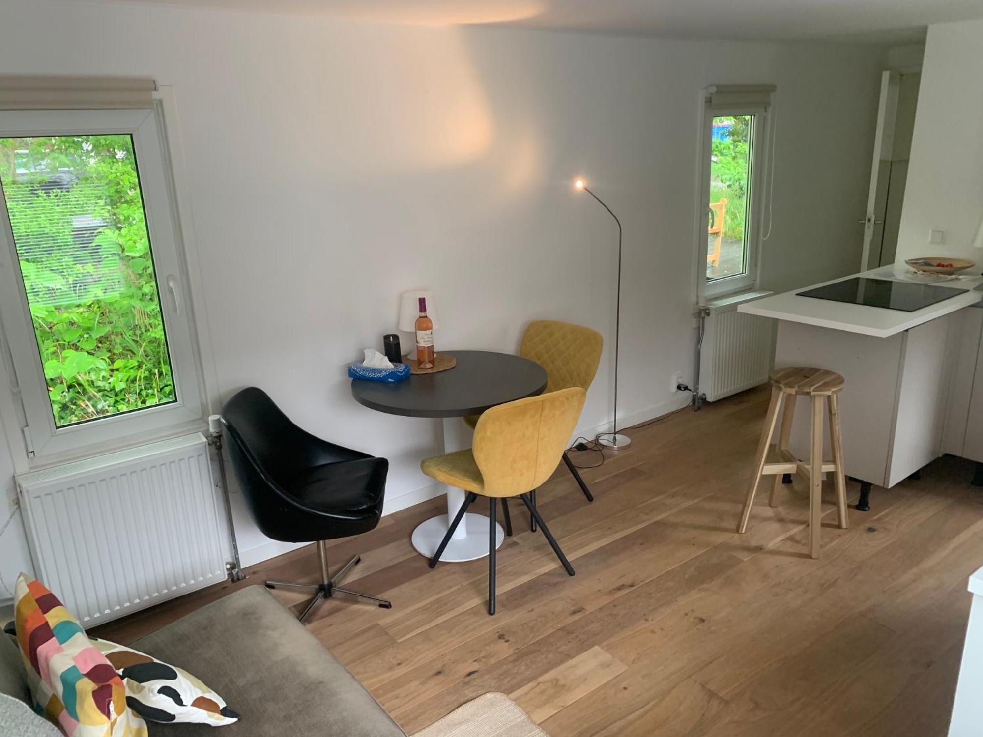 Tiny Houseboat B&B On The Amstel River 阿姆斯特丹 外观 照片